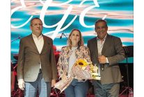 20 ayvalik uluslararasi zeytin hasat ve turizm festivalinde muzik dolu gece