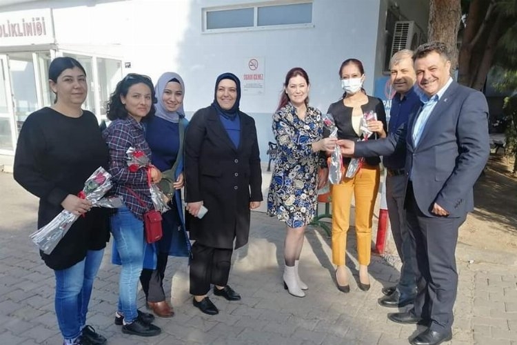 Aydın Didim'de AK Partililer diş hekimleri gününü kutladı 1 Aydın Didim'de AK Partililer diş hekimleri gününü kutladı