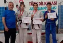 Kütahya Belediyespor Judo Takımı madalya ile döndü.