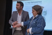 İzmir’de 3. Yaş Üniversitesi: Yeni Merkezde Yeni Başlangıçlar