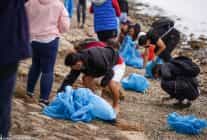 İzmirliler, Dünya Rekoru İçin Kıyıları Temizledi