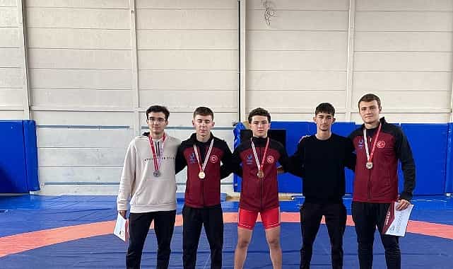 aliaganin genc gurescileri okullarini izmir ucuncusu yapti