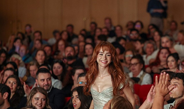 “Bağlantı Hatası” ile “Gündüz ve Gece” Galalarını Altın Portakal’da Yaptı 1 baglanti hatasi ile gunduz ve gece galalarini altin portakalda yapti