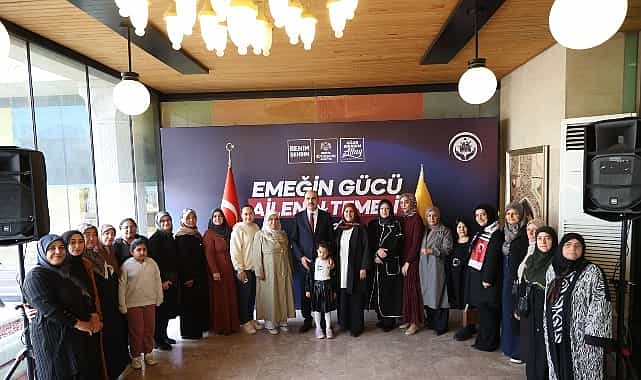 baskan altay verdigimiz sozleri yerine getirmek icin caba sarf ediyoruz