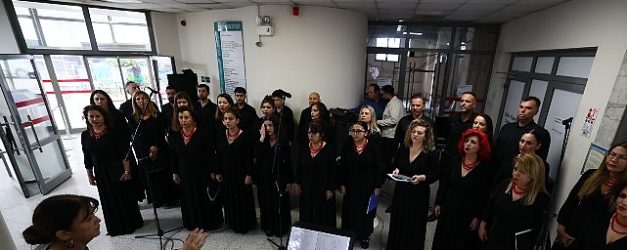 baskan onur yigitten personeli duygulandiran cumhuriyet surprizi