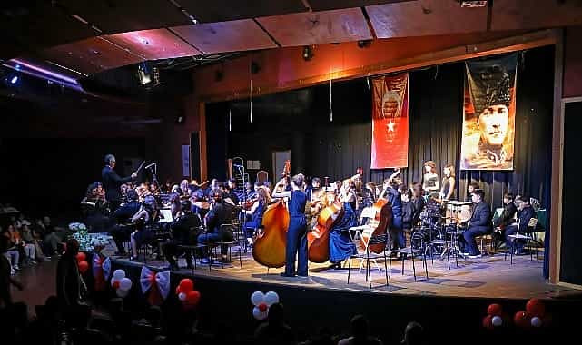 cocuk senfoniden cumhuriyet konseri