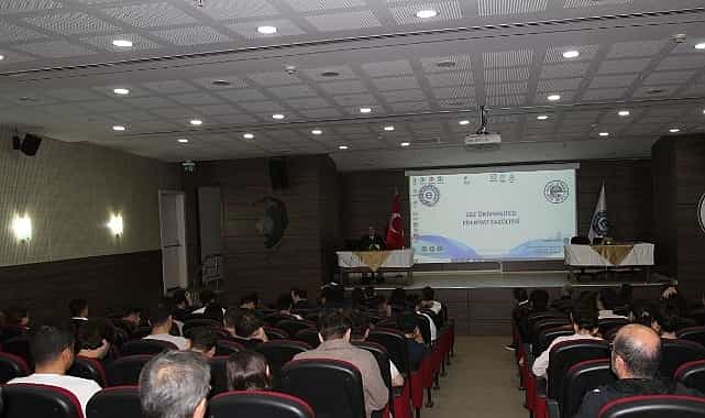 eude ataturkun baris politikasi konusuldu