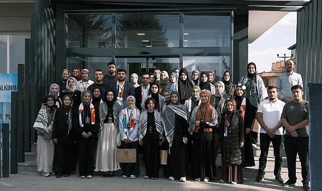 kudus calisma grubunun hakikate bir gecit calistayi liseli genclere filistin farkindaligi kazandiriyor