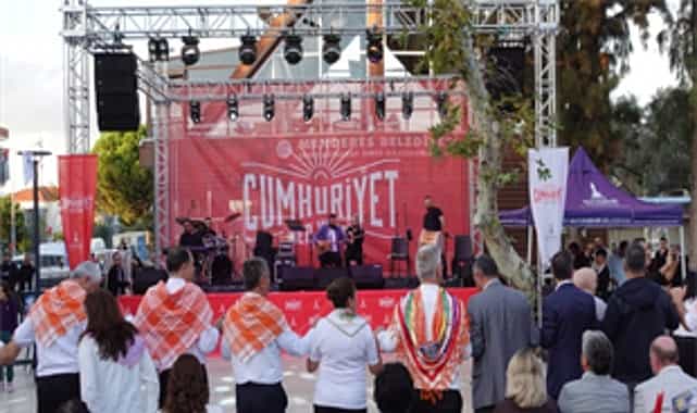 mendereste cumhuriyet coskusu