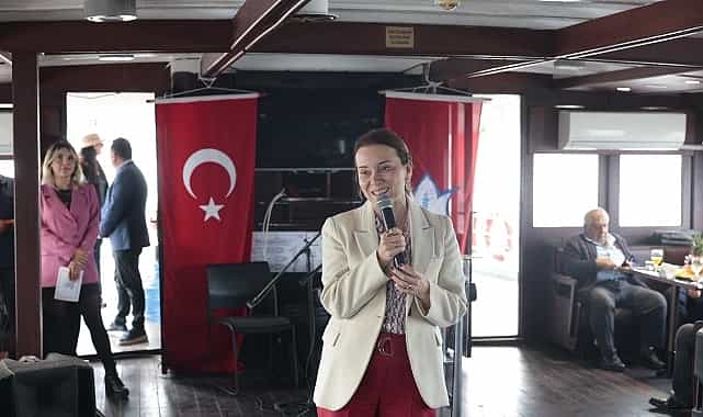 muhtarlar gununde konakli muhtarlara korfez turu