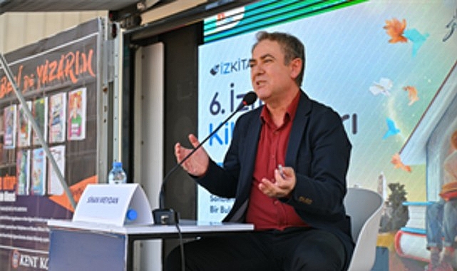 Sinan Meydan İZKİTAP’ta “Adım Adım Cumhuriyet”i anlattı 1 sinan meydan izkitapta adim adim cumhuriyeti anlatti