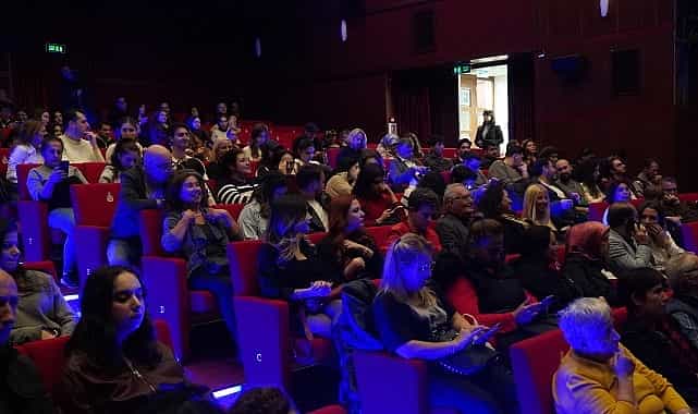 sirlarin ortaya ciktigi gerilim dolu bir gecenin hikayesi oksuzler seyirciyle bulustu