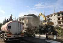 turgutalp kentsel donusumde 2 ve 3 etap yikimlari basladi