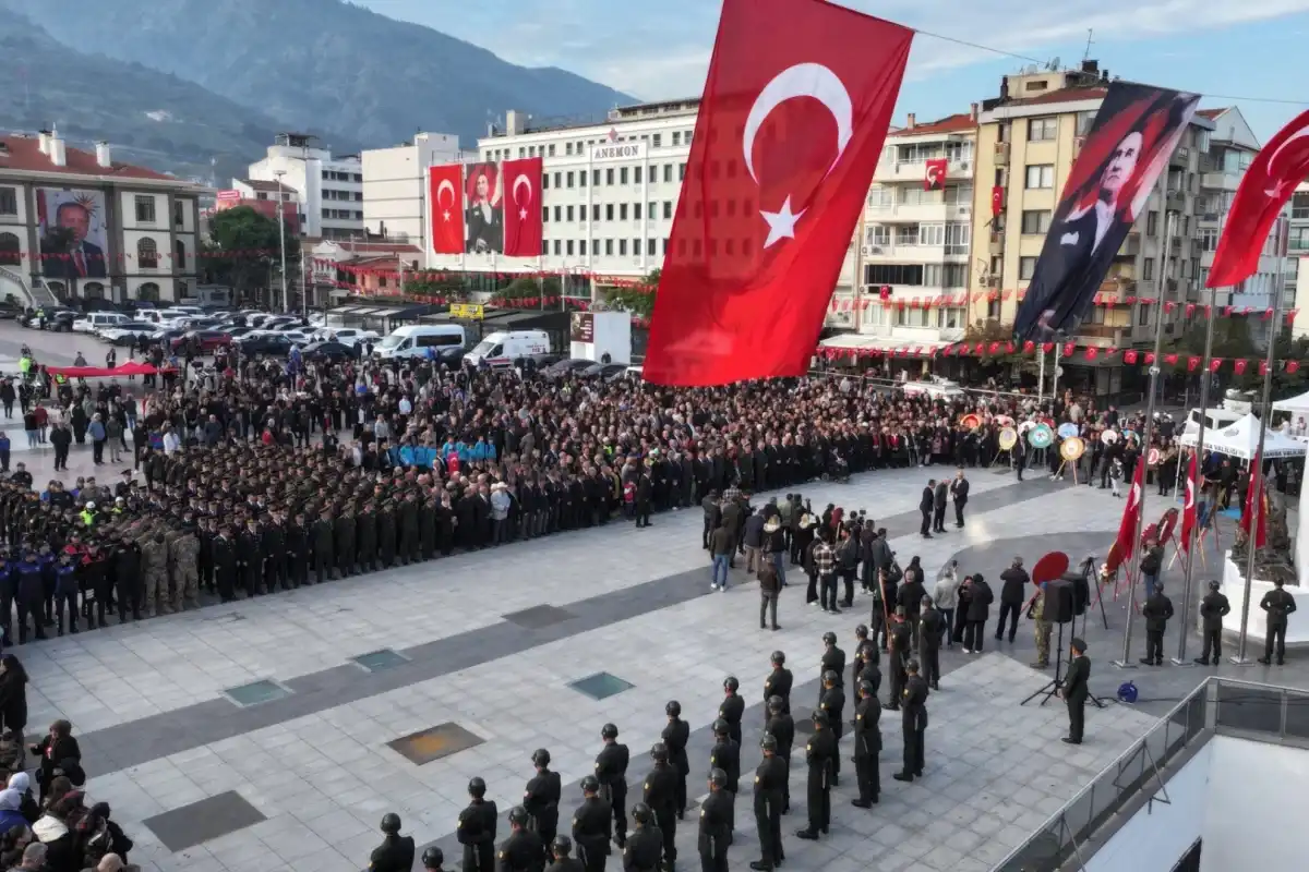 Manisa’da Atatürk’ün Anısı Yaşatıldı