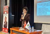 bakirkoyde kadinlarin sesine kulak veren soylesi