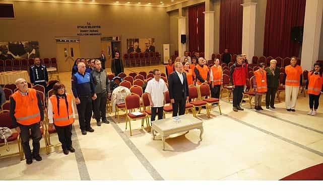 baskan mesut ergin afetlere hazirlikli bir ayvalik icin egitimlerimizi surduruyoruz