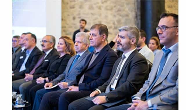 baskan tugay izmir degisimin seyircisi degil aktoru olacak