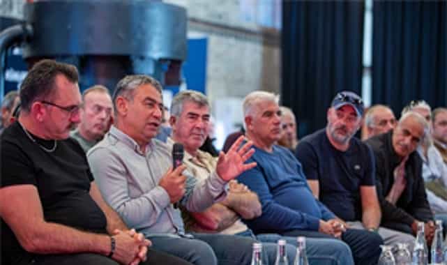 baskan tugay su urunleri kooperatiflerinin temsilcileri ile bulustu