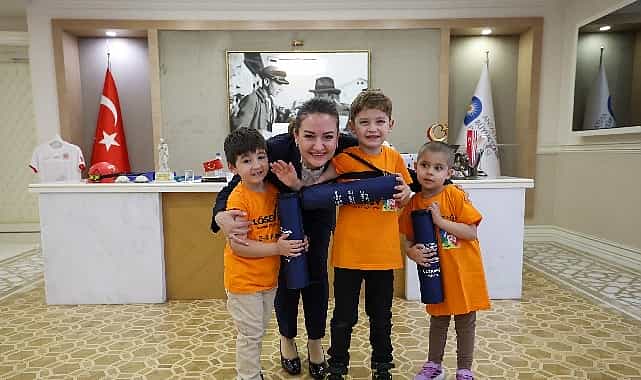 baskan vekili ozdemir losevli cocuklarla bulustu