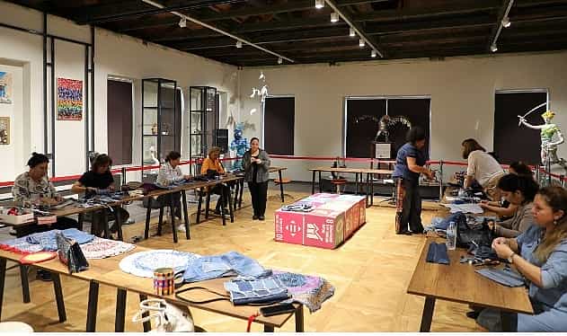 buyuksehir belediyesinin yetiskinlere yonelik atolyeleri suruyor