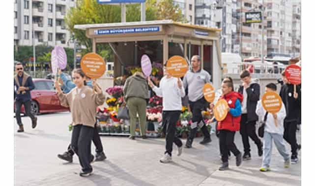 dunya cocuk haklari gunu etkinlikleri suruyor