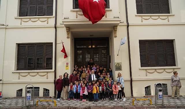 edremit belediyesi ataturk kultur evine ziyaretci akini