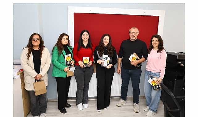 efes selcuk belediyesinden ogretmenlere 24 kasim hediyesi beyaz zambaklar ulkesinde