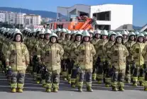 İzmir’de 139 yeni itfaiyeci göreve başladı