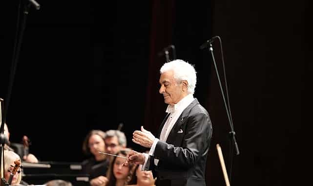 idso denizbank konserlerinde ogretmenlere adanmis bir gece