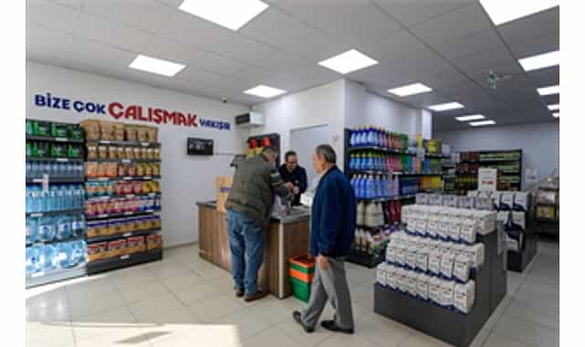 izmarin 15inci magazasi gultepede acildi