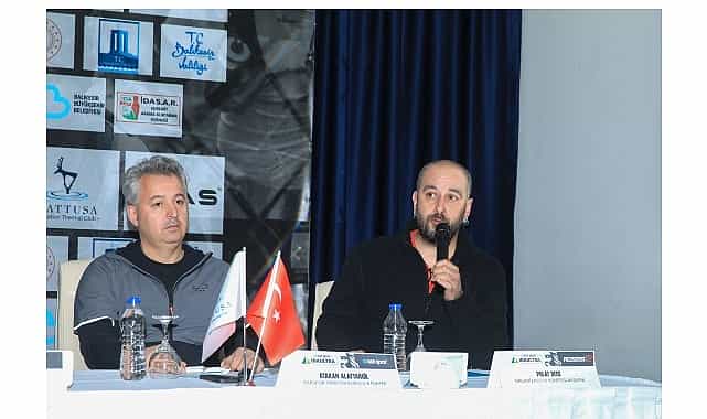 kar spor ida ultranin basin toplantisi yapildi