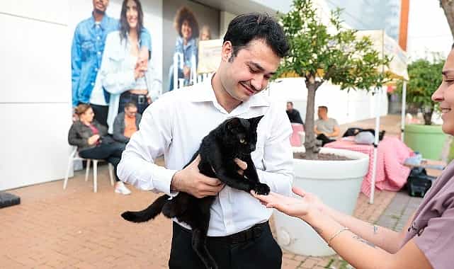 konakta kalpler patili dostlar icin atti