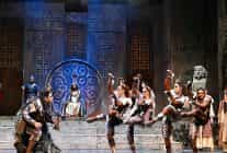 midasin kulaklari yeniden sahnede