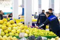 narlidere belediyesinden pazar yerinde kapsamli denetim