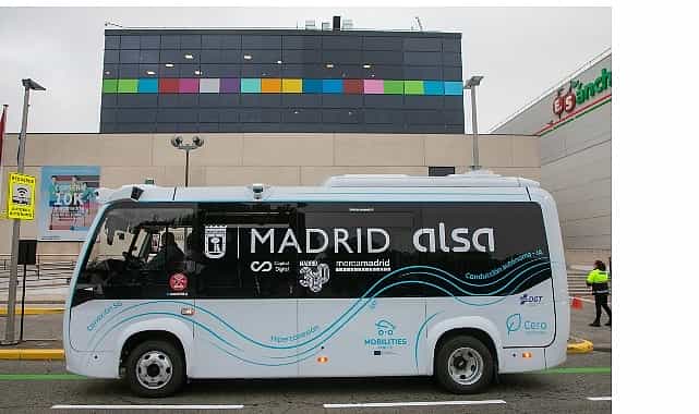 otokarin otonom otobusu ispanyada yolcu tasimaya basladi