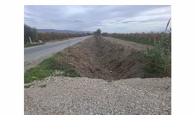 tarim arazileri taskinlara karsi korunuyor