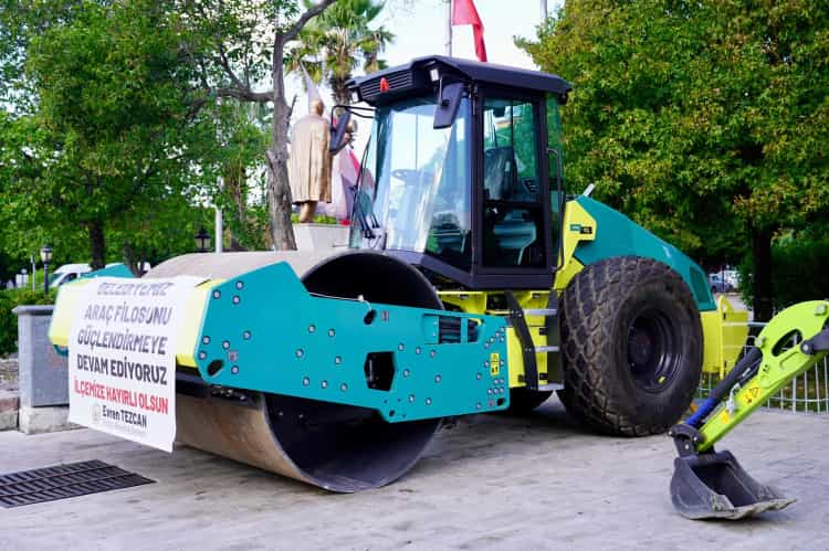 Muğla Ortaca’da Belediyeye Yeni İş Makineleri Katıldı