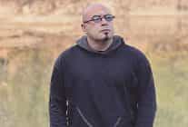 baris capkin sarkilarini bir albumde topladi fezaya bak