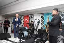 bizim evin 14uncu yildonumu coskuyla kutlandi