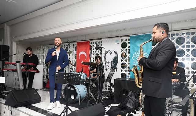 bizim evin 14uncu yildonumu coskuyla kutlandi