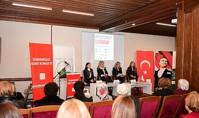 cumhuriyetin egitimci ilk kadin milletvekilleri osmangazide konusuldu