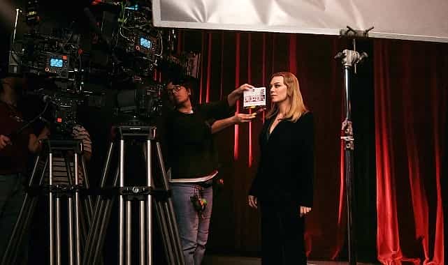 Demet Evgâr’dan Vodafone Kırmızı Işık Uygulamasıyla Şiddete Dur Çağrısı 1 demet evgardan vodafone kirmizi isik uygulamasiyla siddete dur cagrisi