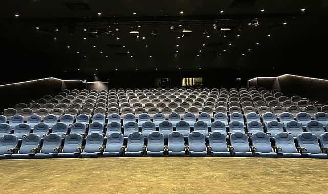 fisekhanede yeni sinema deneyimi world cinezone acildi