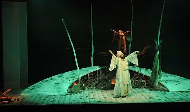 kocaeli sehir tiyatrolarindan iki ozel oyun