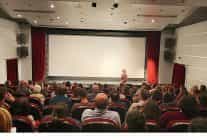 pelin esmer yeni filmiyle niluferde sinemaseverlerle bulustu