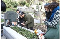 ayla algan vefatinin 2 yil donumunde kabri basinda anildi