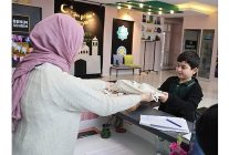 baskan altay bu yil da cocuklari ilk oruc hediyesiyle sevindireceklerini duyurdu