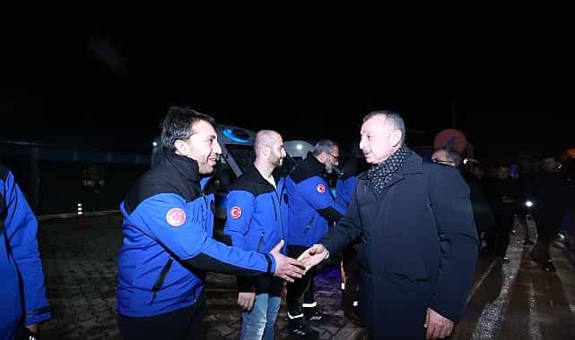 baskan buyukakin itfaiye ve saglik calisanlarini da unutmadi