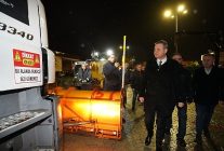 beylikduzunde kar mesaisi 7 24 suruyor