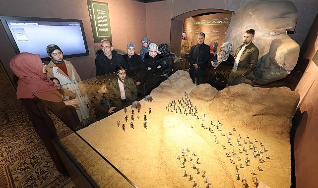 Büyükşehir Taş Bina’daki Siyer Sergisi Konyalılardan Yoğun İlgi Görüyor 1 buyuksehir tas binadaki siyer sergisi konyalilardan yogun ilgi goruyor